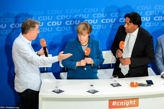 frank thelen cnight with dr angela merkel